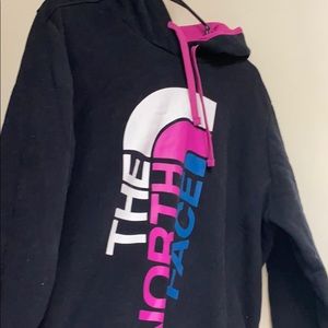 Women’s north face hoodie